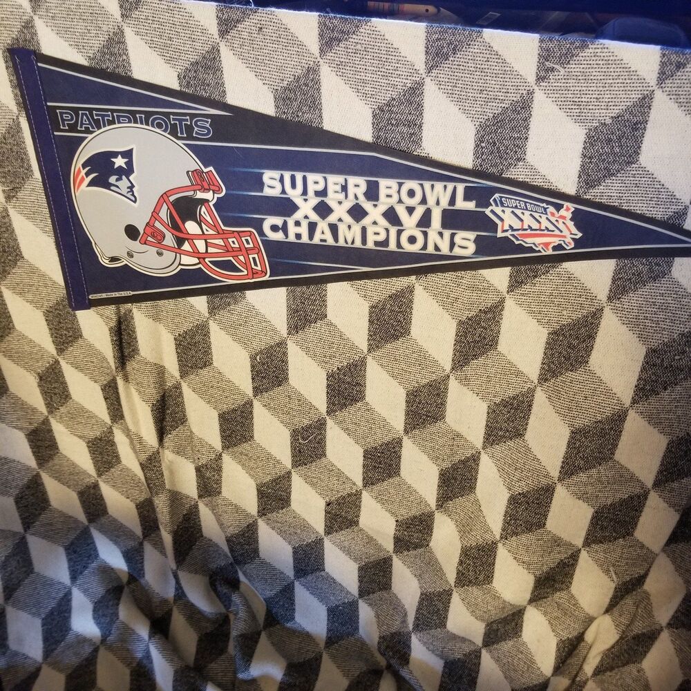 New England Patriots super bowl 36 championship Wincraft pennant 2002